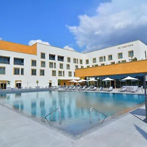 Hotel Mk Tirana, Rinas