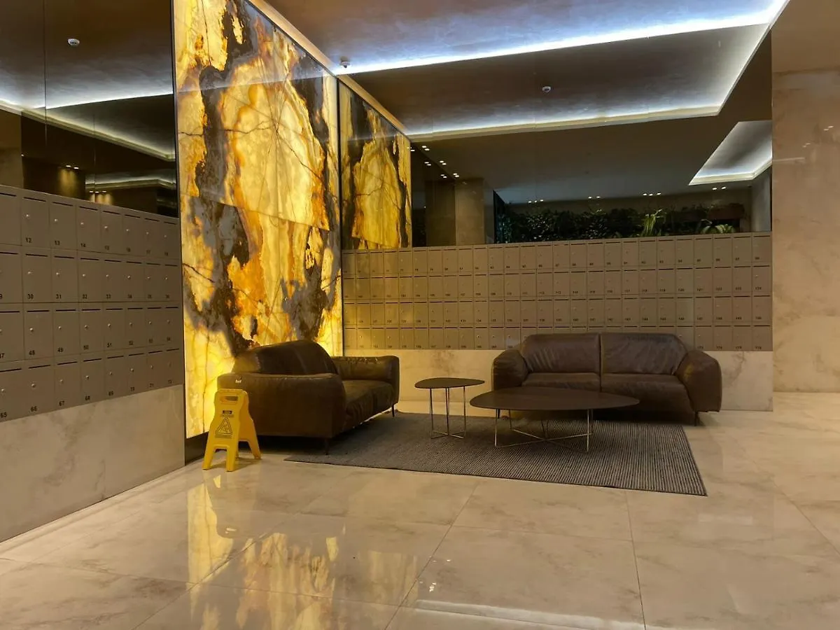 Ambassador Skyline Apartments 地拉那 公寓式酒店