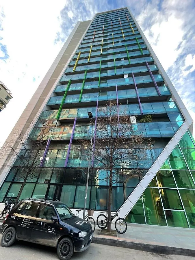 Ambassador Skyline Apartments 地拉那